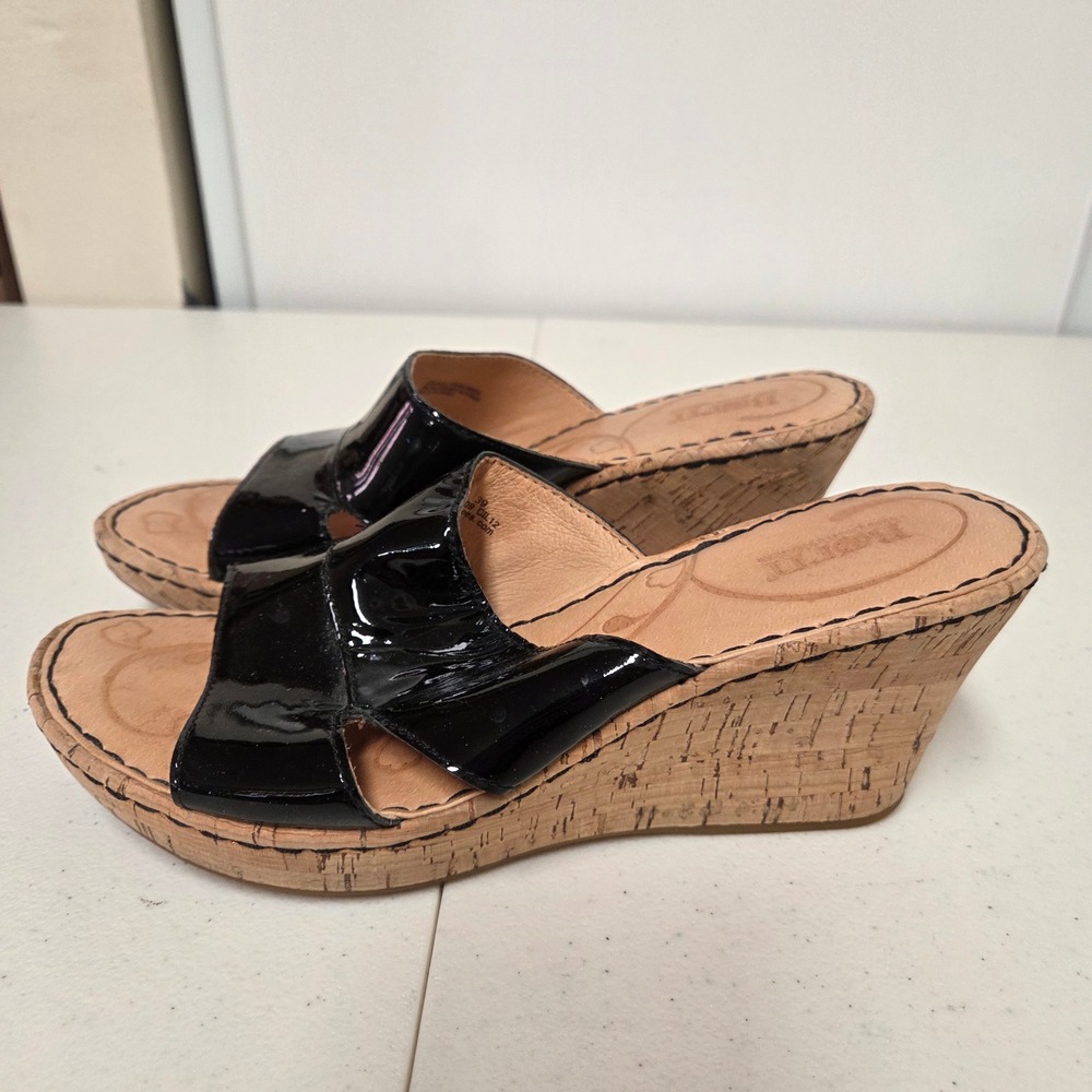 Born B94609 Black Patent Leather Cork Wedge Slide Sandals Womens Size 8 EU 39